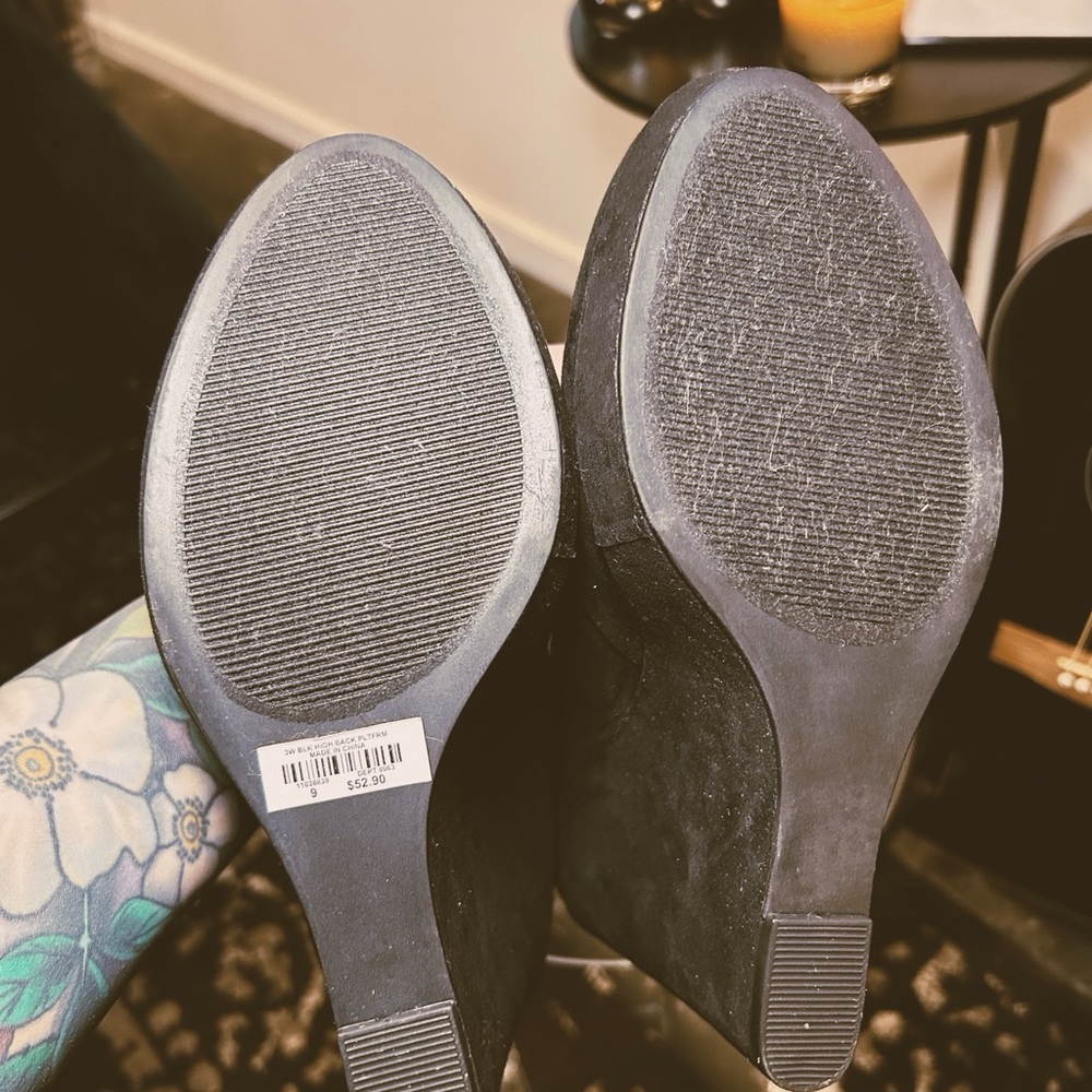 Torrid Wedge Heels | SIZE 9 - Picture 5 of 6